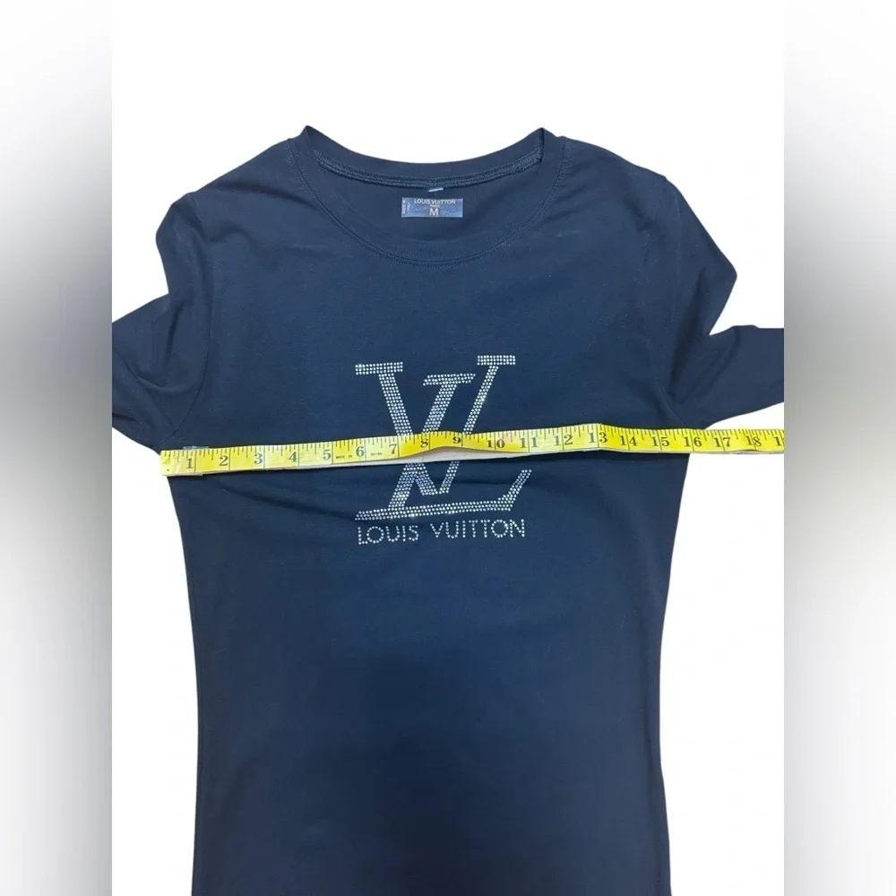 Louis Vuitton. Black Fitted Long Sleeve T-Shirt - Picture 6 of 8
